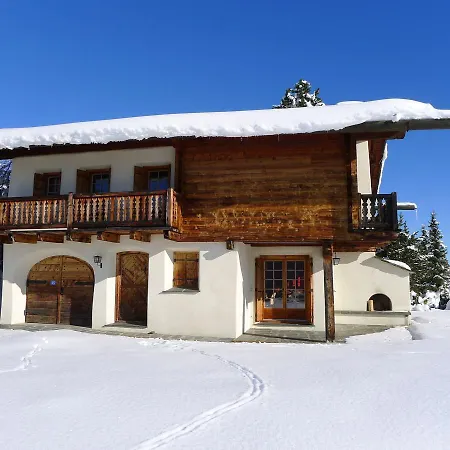 Chalet Casa Chistiala Dadens